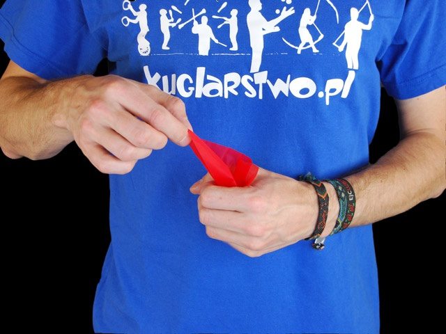 znikająca chusteczka - sztuczka magiczna