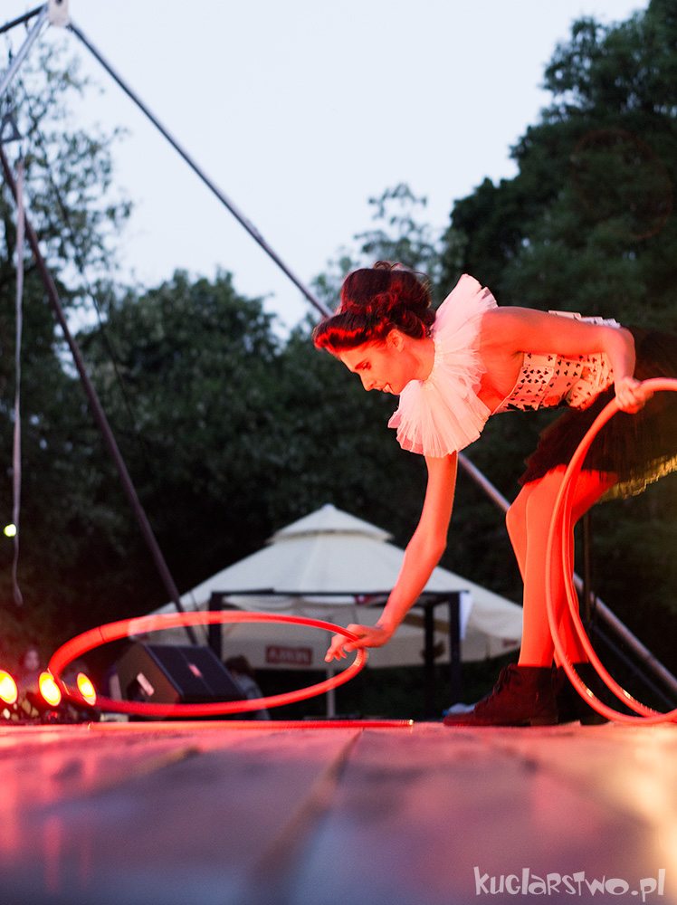 Kari Panska i hula hop