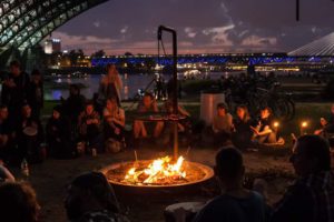 II Ognisko Kuglarsko-Bębniarskie pod Poniatem. @ Plaża po stronie Praskiej pod mostem Poniatowskiego |  |  | 