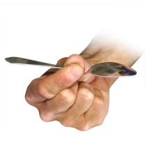  Gięcie łyżeczki siłą umysłu